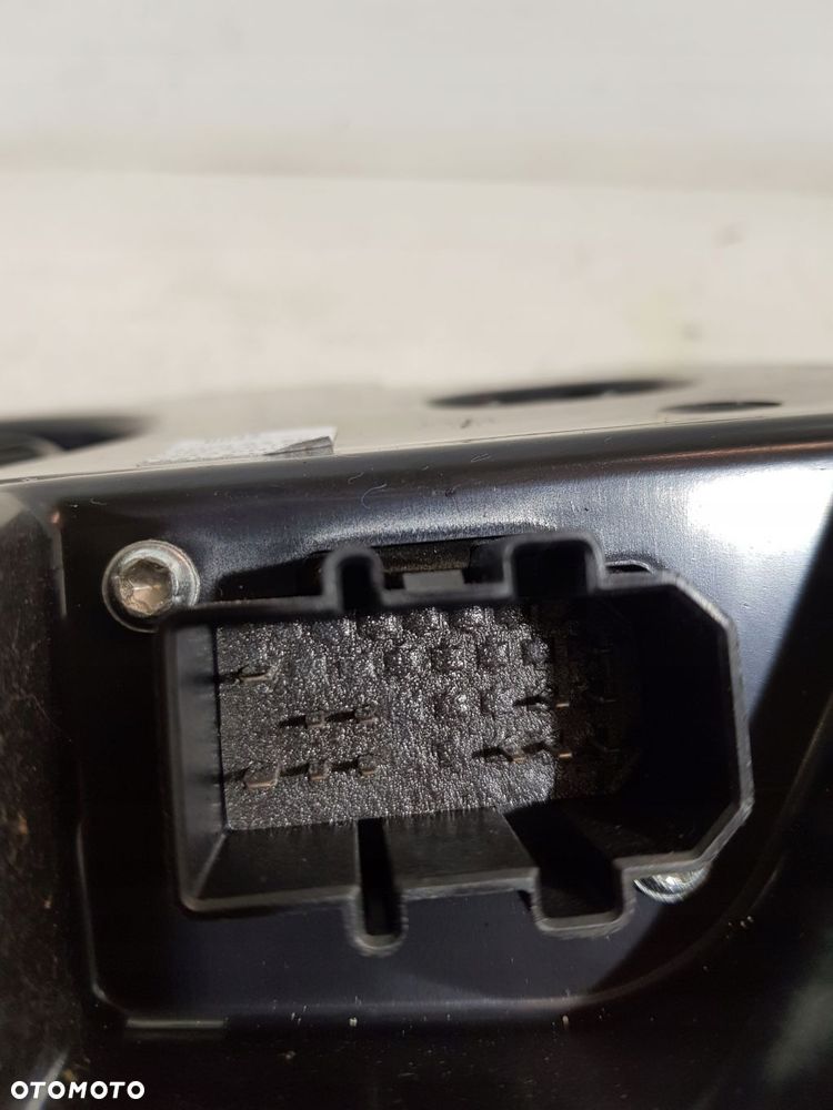 głośnik subwoofer 8p4035382d audi a3 8p lift 2.0 tfsi 08r - 8