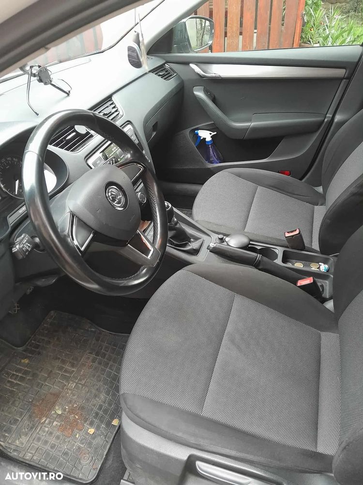 Skoda Octavia 1.6 TDI Ambition - 7