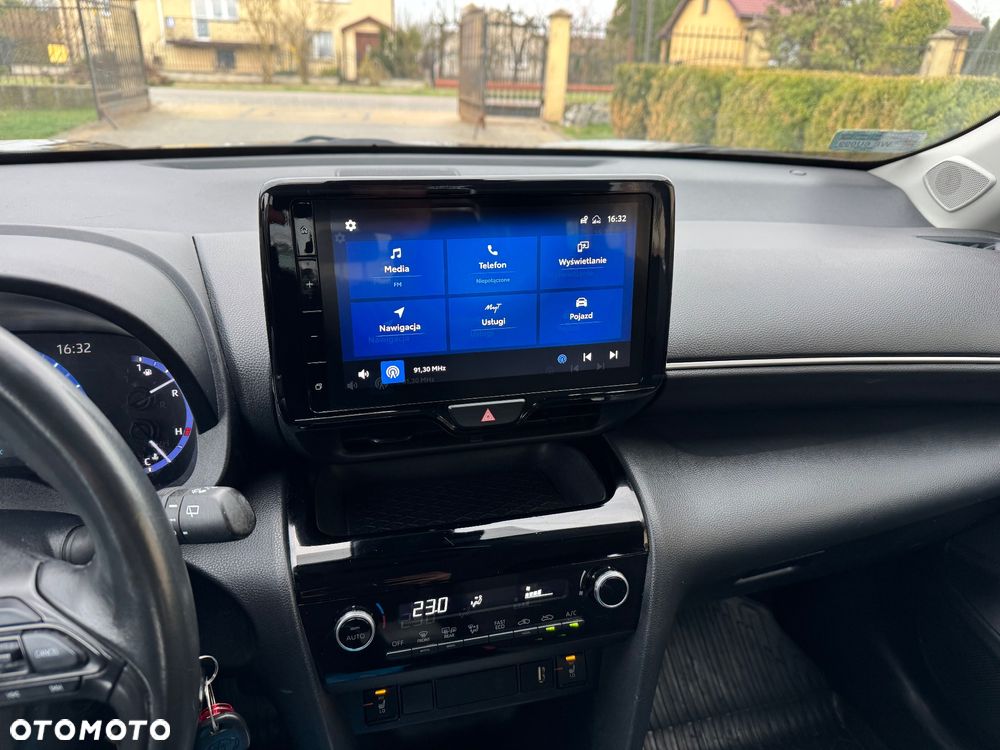 Toyota Yaris Cross Hybrid 1.5 Comfort - 21