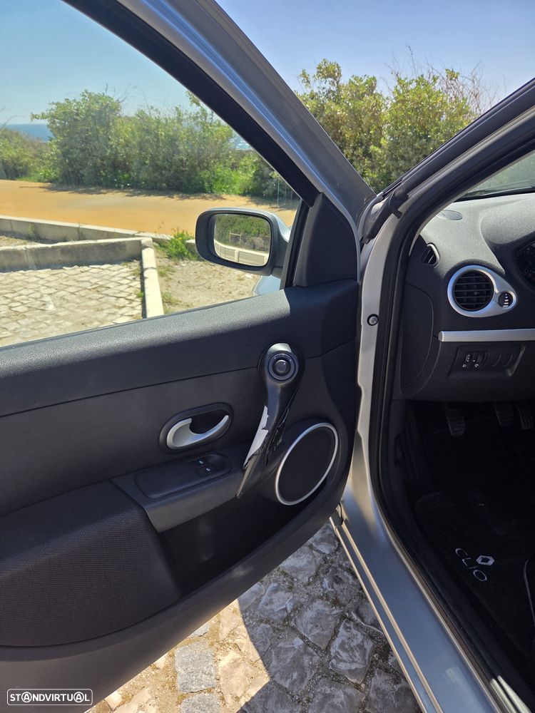 Renault Clio 1.2 TCE Dynamique S - 9