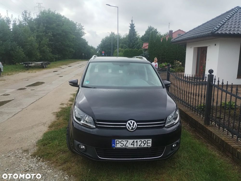 Volkswagen Touran 2.0 TDI DPF BlueMotion Technology Comfortline - 4