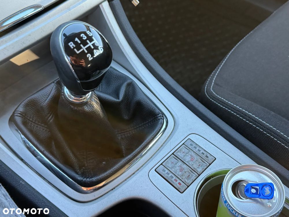Ford Mondeo - 23