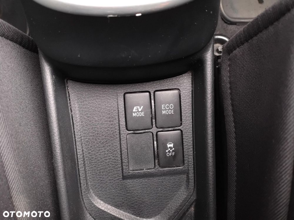 Toyota Yaris - 27