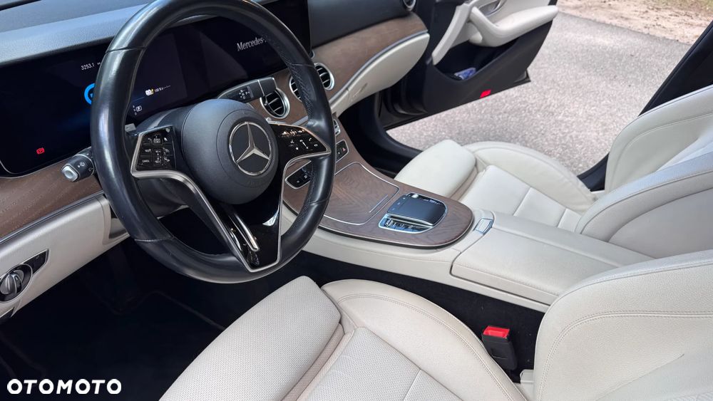 Mercedes-Benz Klasa E - 13