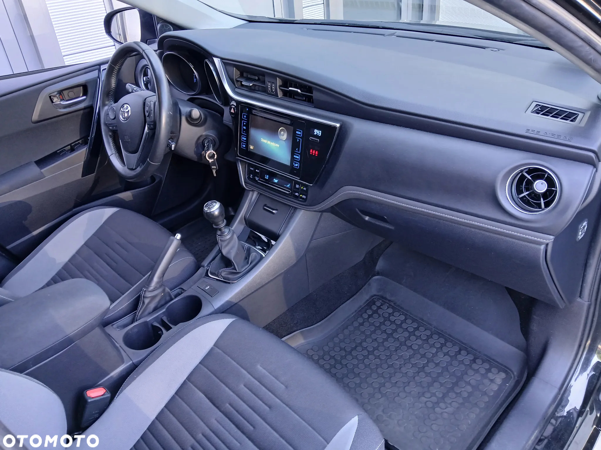 Toyota Auris 1.6 Premium - 7