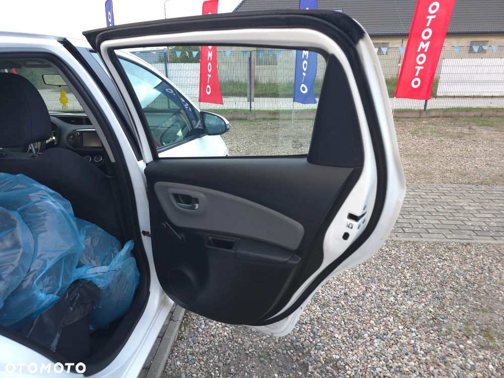 Toyota Yaris 1.33 Premium EU6 - 12