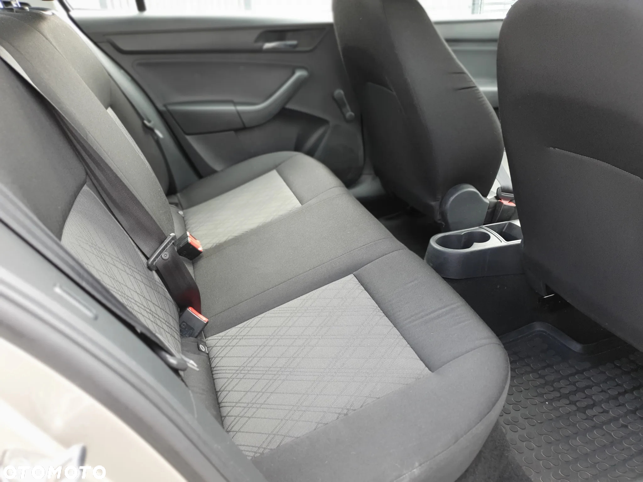 Seat Toledo 1.2 TSI Entry - 14