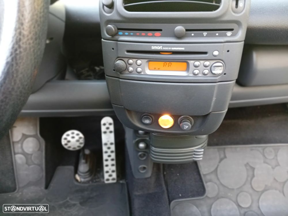 Smart Fortwo Cabrio BRABUS - 24
