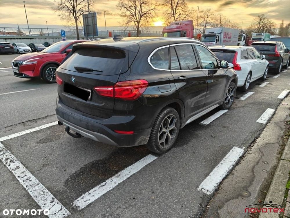 BMW X1 sDrive18i Advantage - 2