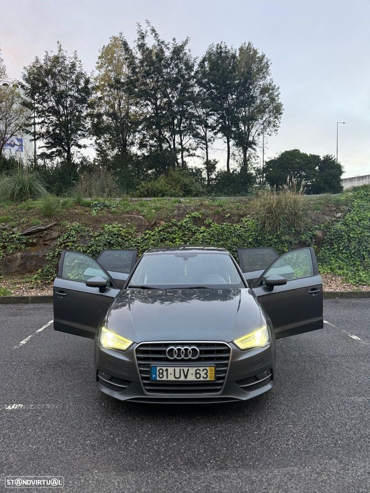 Audi A3 Sportback 1.6 TDI S line Sport Pack - 2