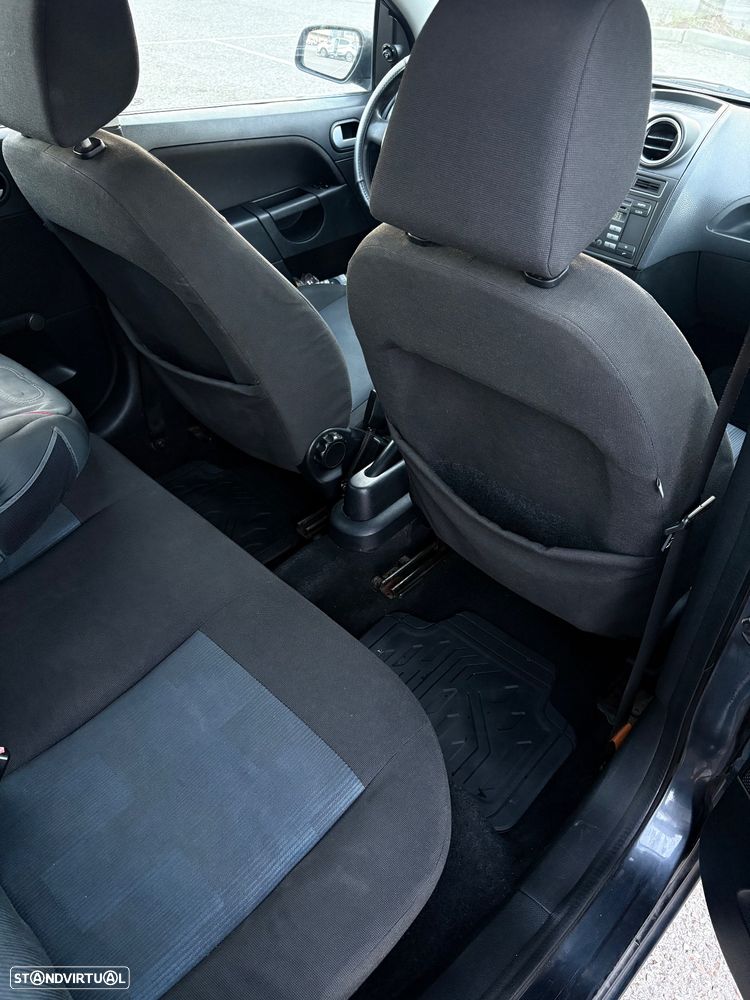 Ford Fiesta 1.25 Trend - 10