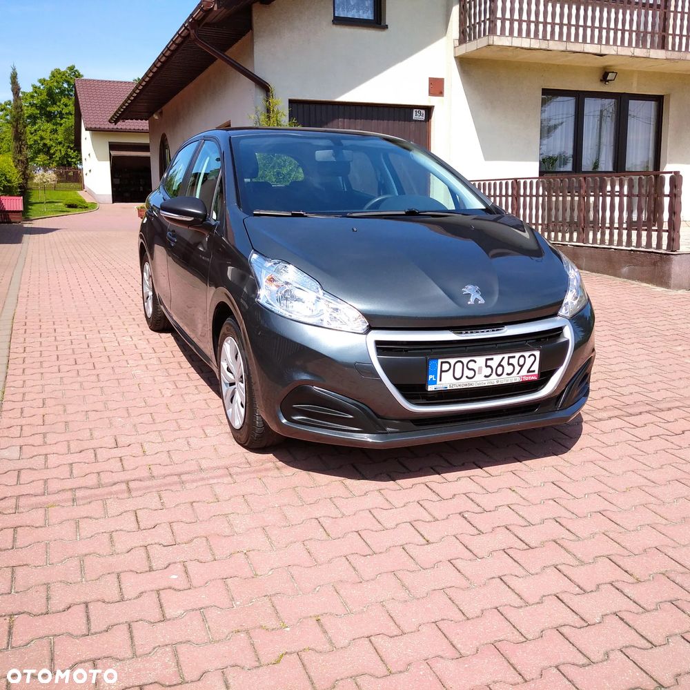 Peugeot 208 - 3