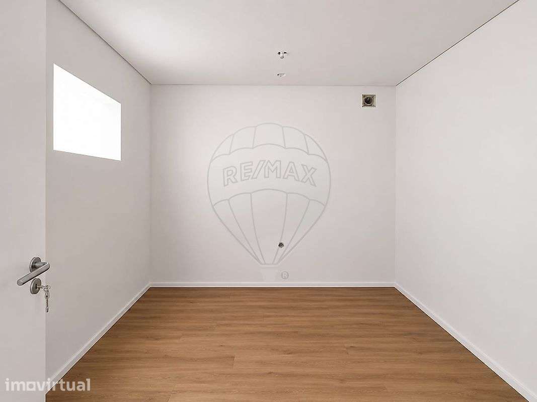 Apartamento T1 para venda - Grande imagem: 2/17