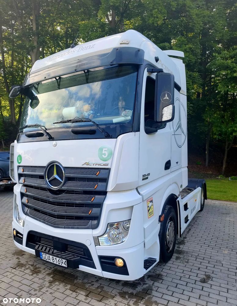 Mercedes-Benz Actros - 9