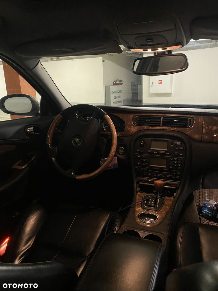 Jaguar S-Type - 6