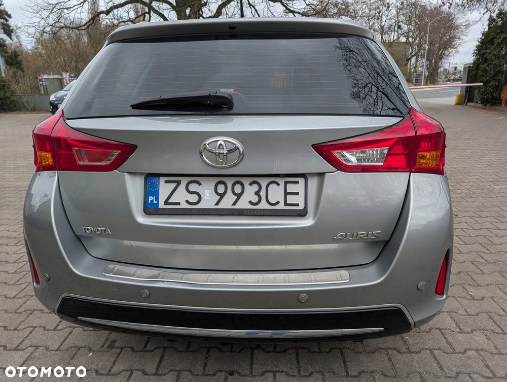 Toyota Auris 1.4 D-4D Premium Comfort - 15