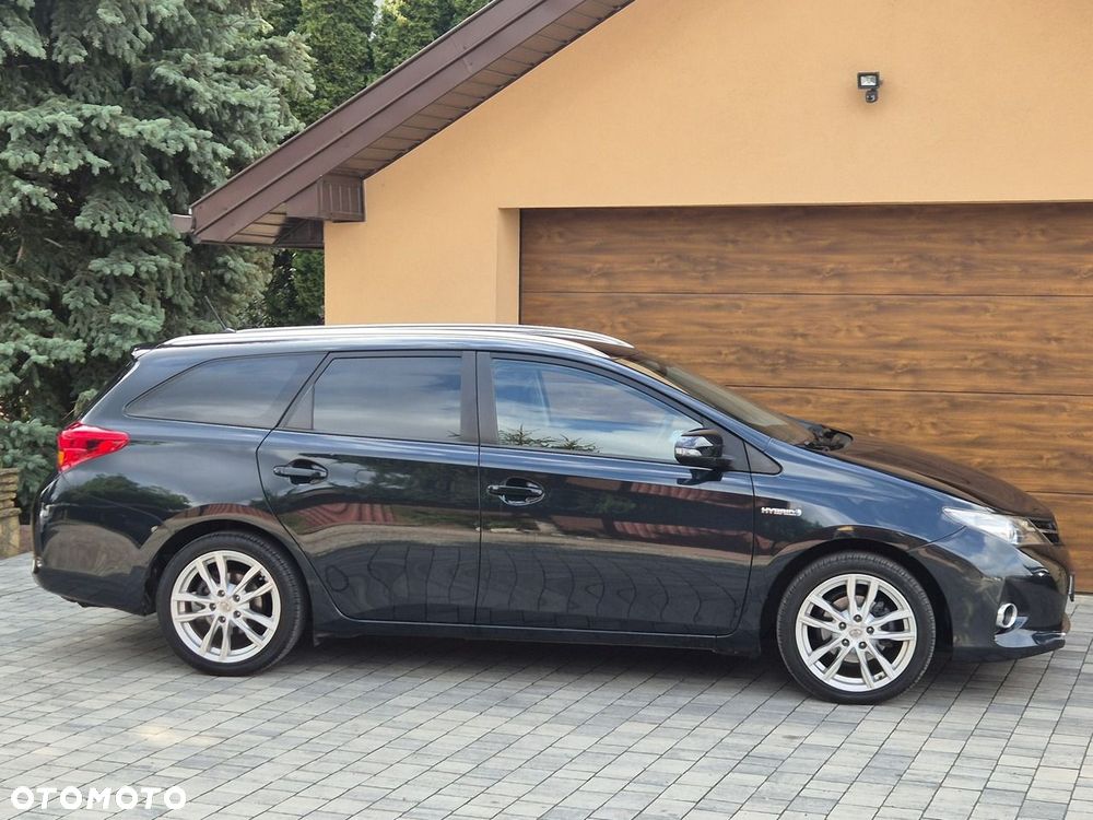Toyota Auris - 4