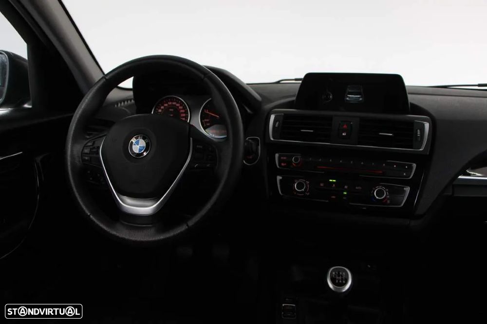 BMW 116 d Line Sport - 2