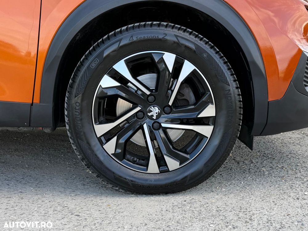 Peugeot 2008 1.5 BlueHDI EAT8 STT Allure Pack - 28