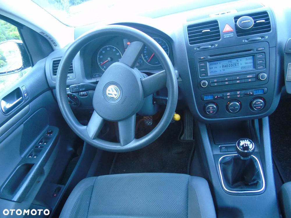 Volkswagen Golf - 4