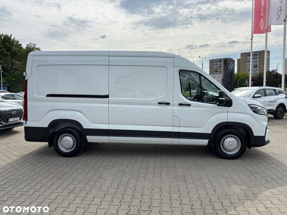 Maxus Deliver 9 - 4