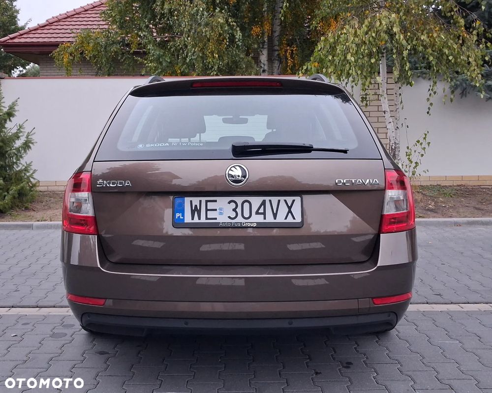 Skoda Octavia 1.6 TDI SCR Style DSG - 6