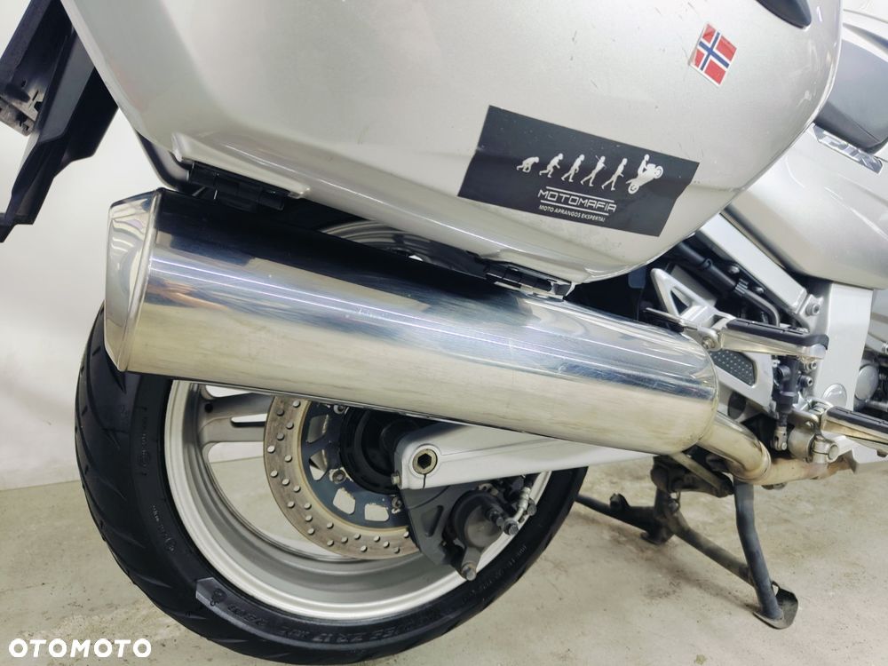 Yamaha FJR - 9