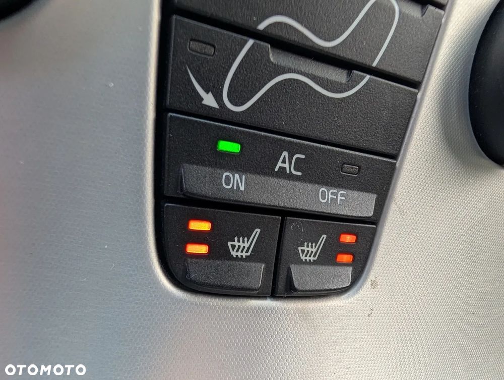 Volvo V50 DPF D4 Geartronic Summum - 26
