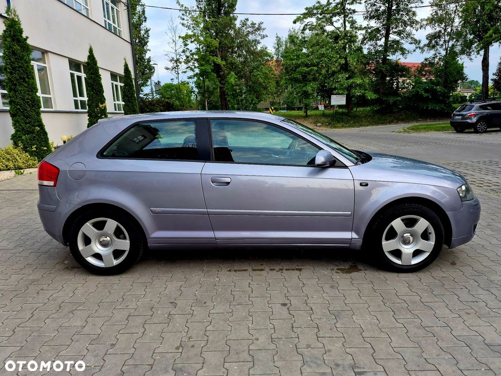 Audi A3 3-drzwiowe 1.6 Ambition - 2