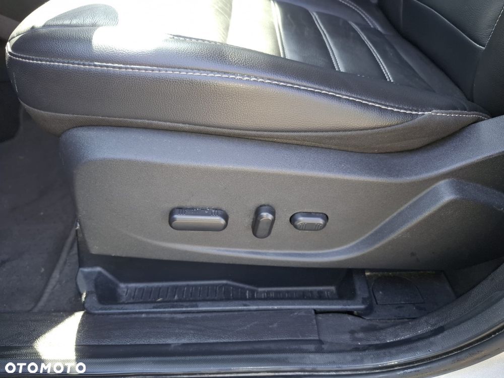 Ford Kuga 2.0 EcoBoost 4x4 Titanium - 19