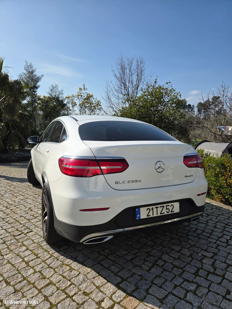 Mercedes-Benz GLC 250 d AMG Line 4-Matic - 4