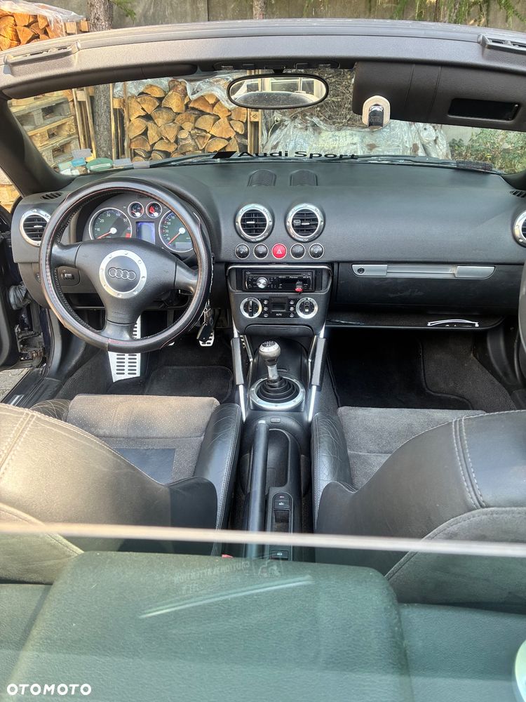 Audi TT Roadster - 9