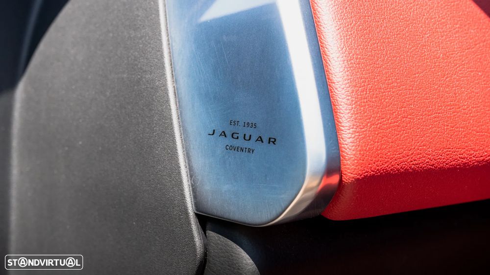 Jaguar F-Pace P400e AWD R-Dynamic HSE - 25