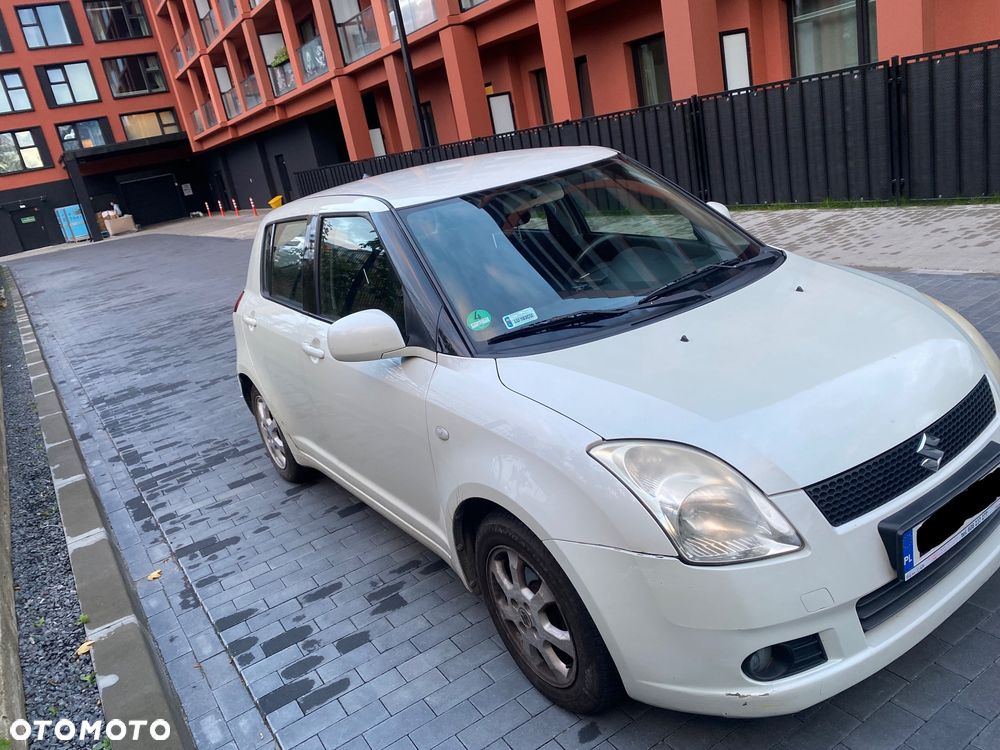 Suzuki Swift 2007 photo 5