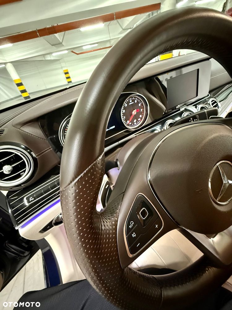 Mercedes-Benz Klasa E 200 9G-TRONIC - 29