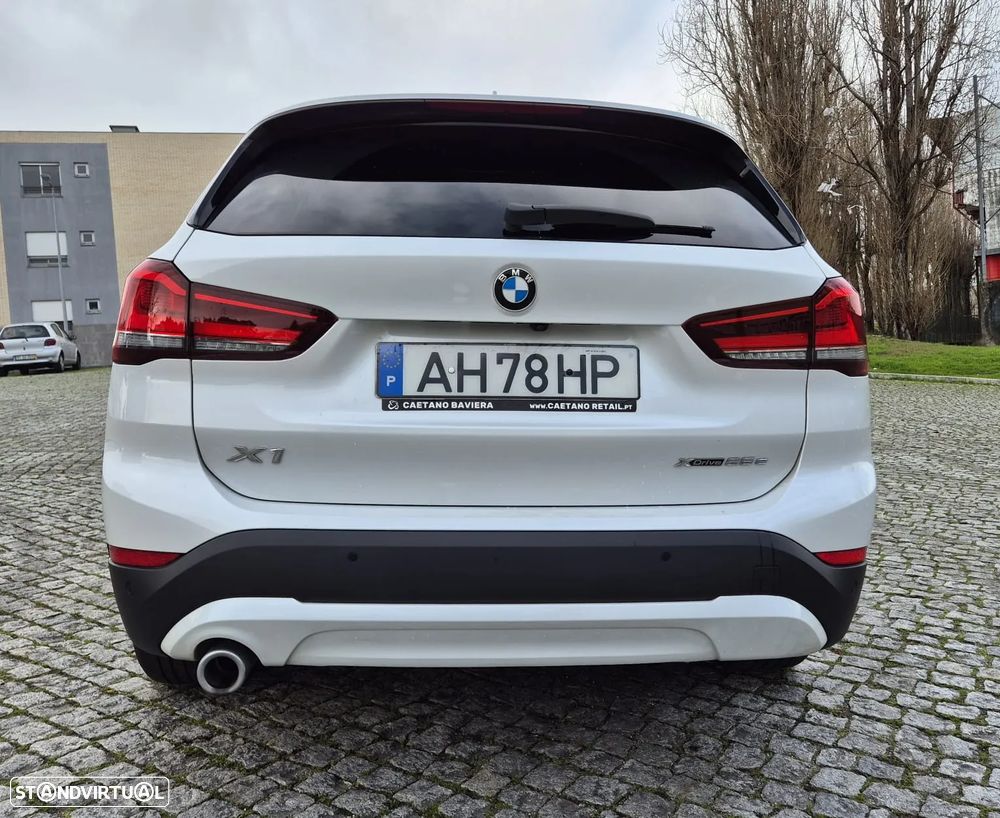 BMW X1 25 e xDrive Corporate Edition - 3
