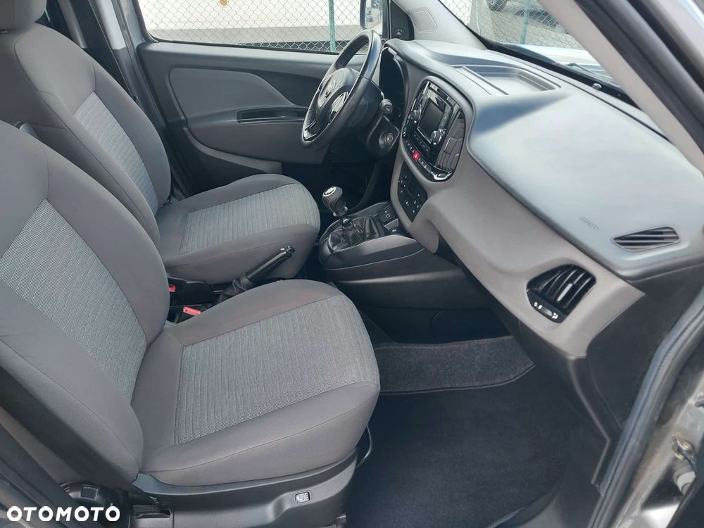 Fiat Doblo - 17