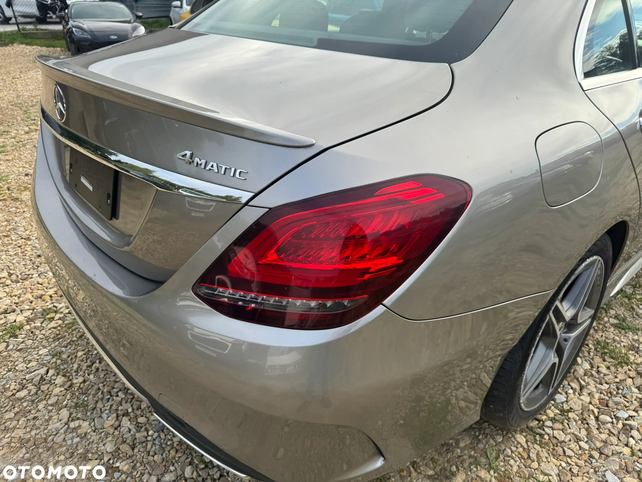 Mercedes-Benz Klasa C 300 4Matic 9G-TRONIC Edition AMG Line - 36