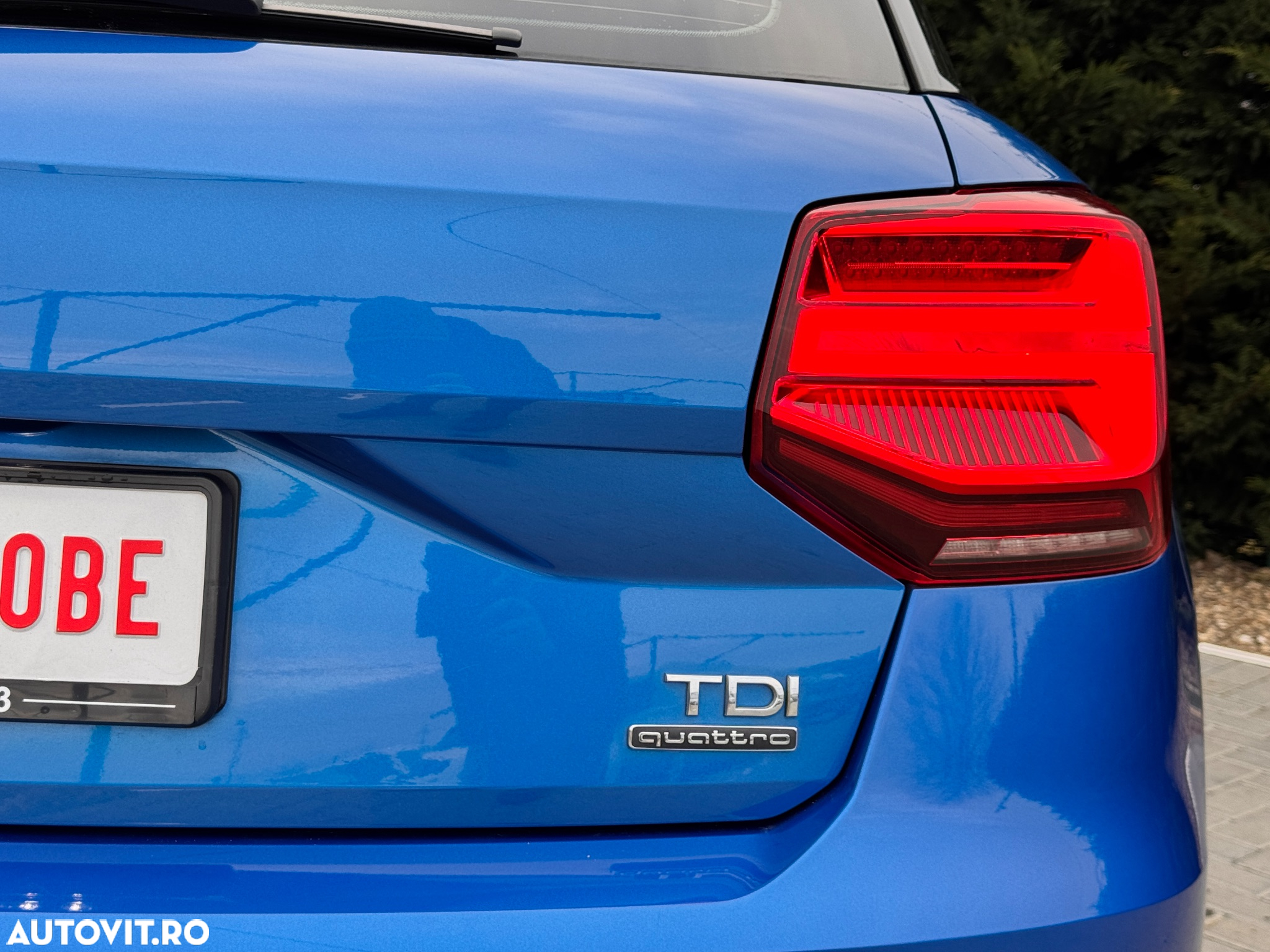 Audi Q2 2.0 TDI quattro S tronic design - 8