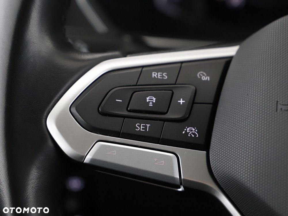 Volkswagen Tiguan Allspace - 16