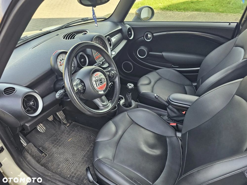 MINI Cooper S 50 Mayfair - 18