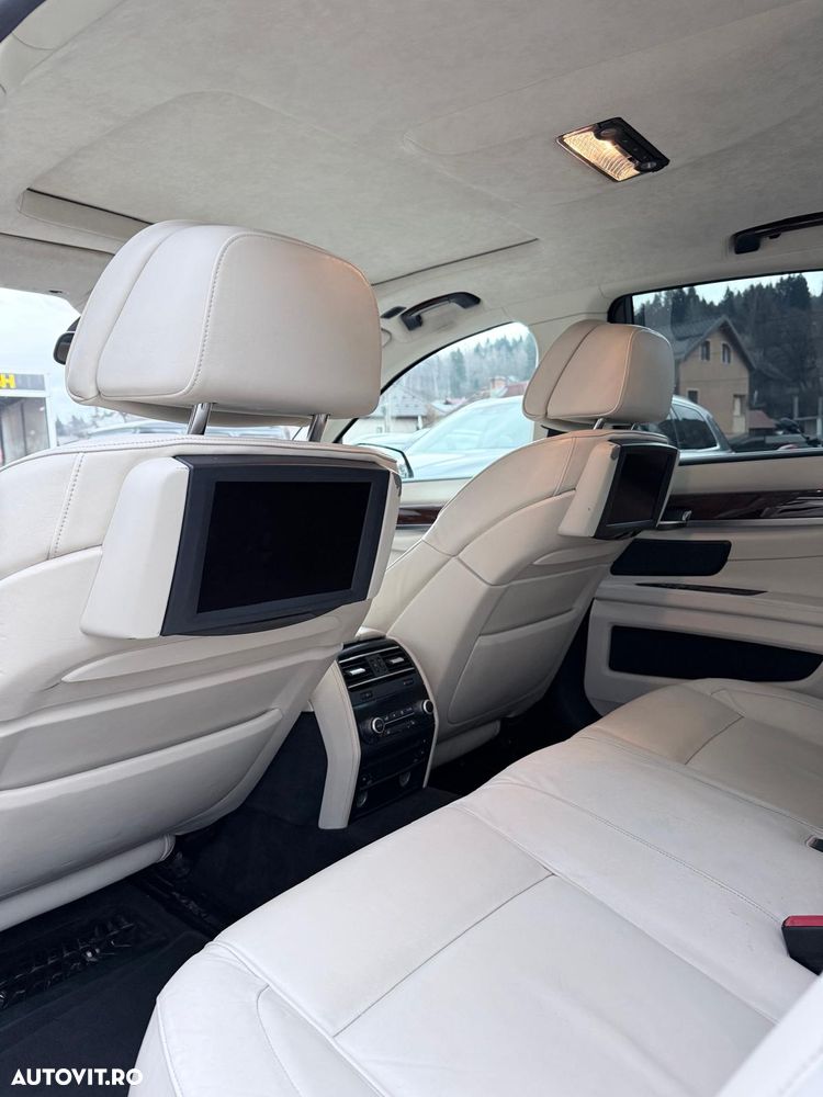 BMW Seria 7 730d Aut. - 13