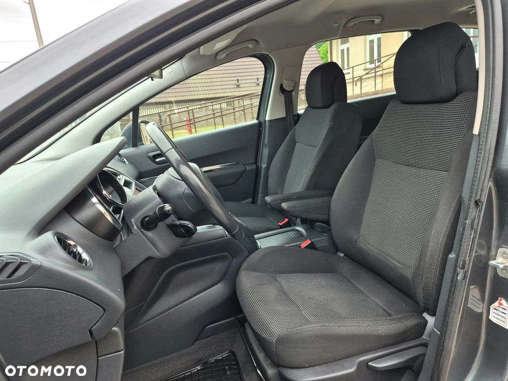 Peugeot 5008 - 14