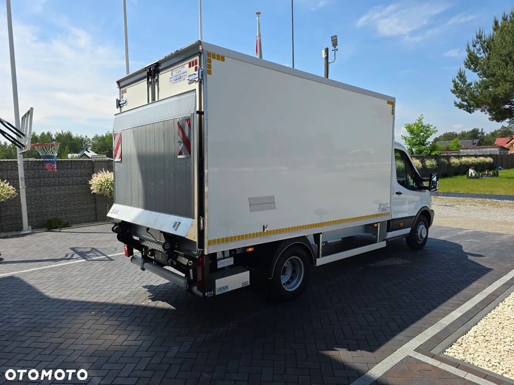 Ford TRANSIT 350-170 IZOTERMA WINDA 750Kg 48 Tyś Km SERWIS ASO FORD DO OSTATNIEGO Km SALON PL STAN JAK NOWY TEMPOMAT KLIMA ELKTRYKA ASYSTEN KIEROWCY WZMOCNIONE TYLNE ZAWIESZENIE RESOR + PODUSZKI PNEŁMATYCZNE - 8