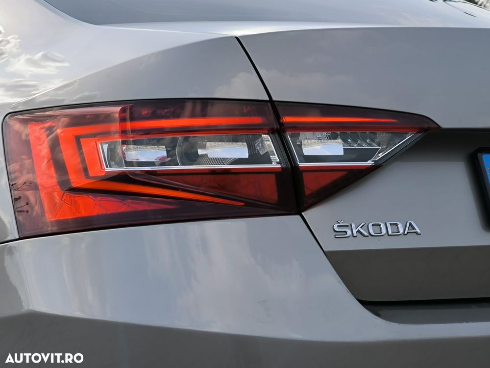 Skoda Superb 2.0 TDI DSG Laurin & Klement - 7