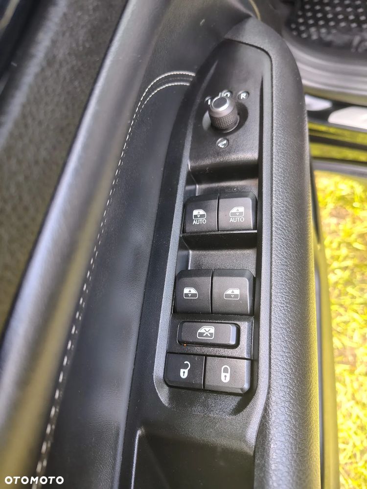 Jeep Compass 1.3 T-GDI 4xe Automatik S - 23