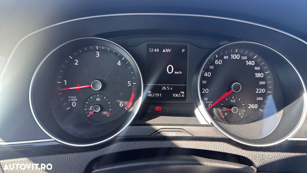 Volkswagen Passat 2.0 TDI DSG Comfortline - 3