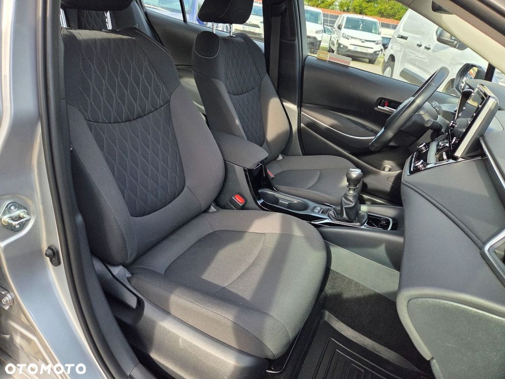 Toyota Corolla - 27