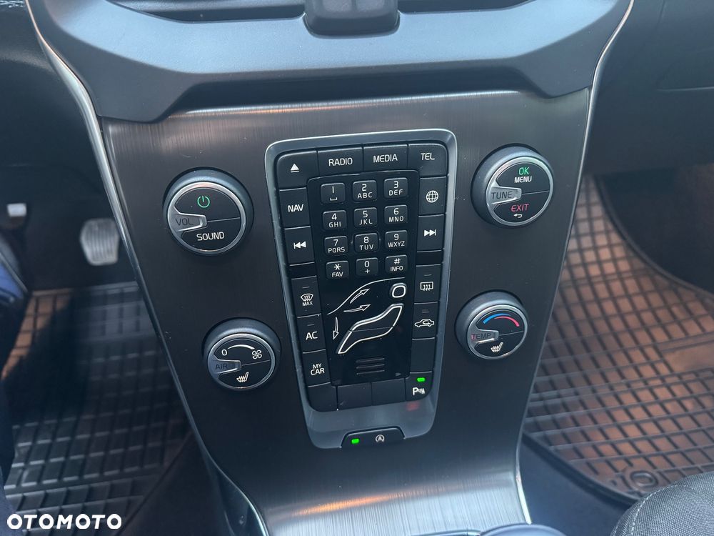 Volvo V40 T2 You - 28