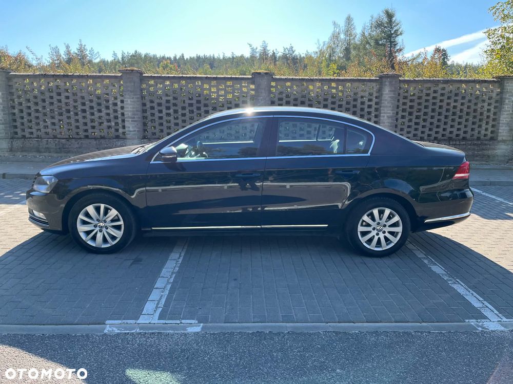 Volkswagen Passat - 9